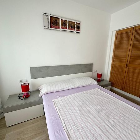Apartsalou Priorat Esterno foto