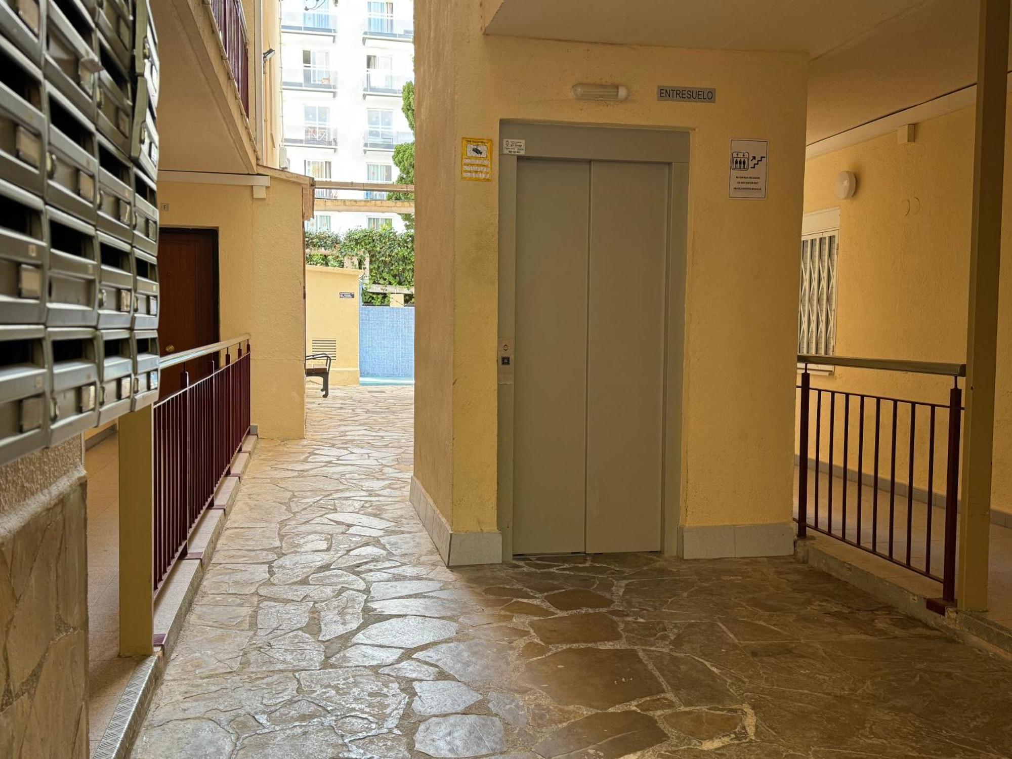 Apartsalou Priorat Esterno foto
