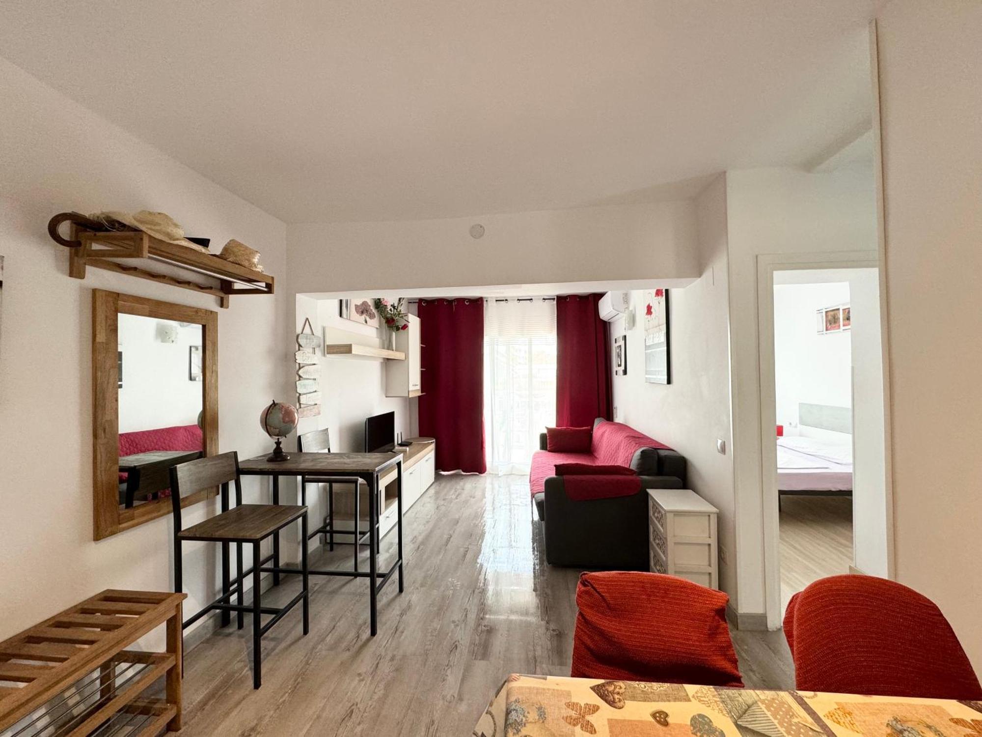 Apartsalou Priorat Esterno foto