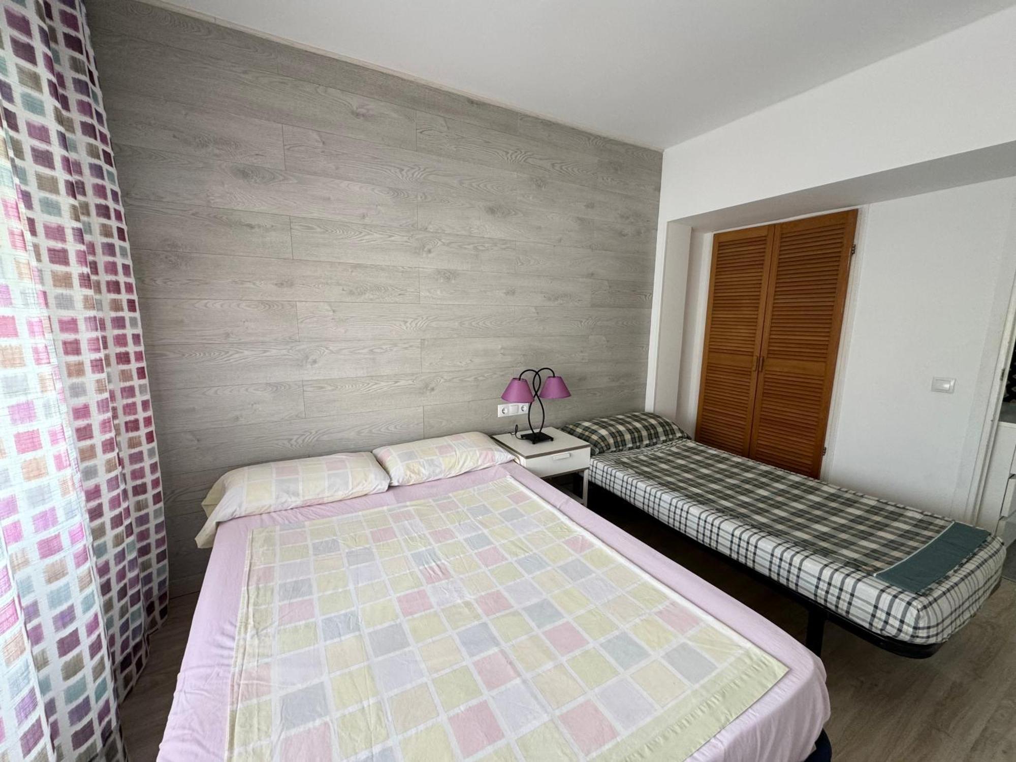 Apartsalou Priorat Esterno foto